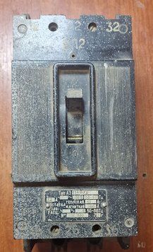Автоматический выключатель А3114 PU3 / А3114 ПУ3 32A 400V (Б/У, Уценка) (2398-4)) 2398-4 фото